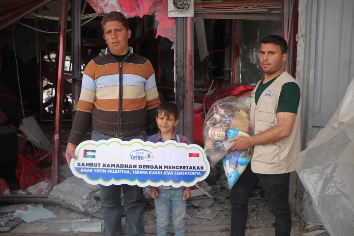 Bantuan Sembako untuk Muslim Gaza Korban Agresi Israel
