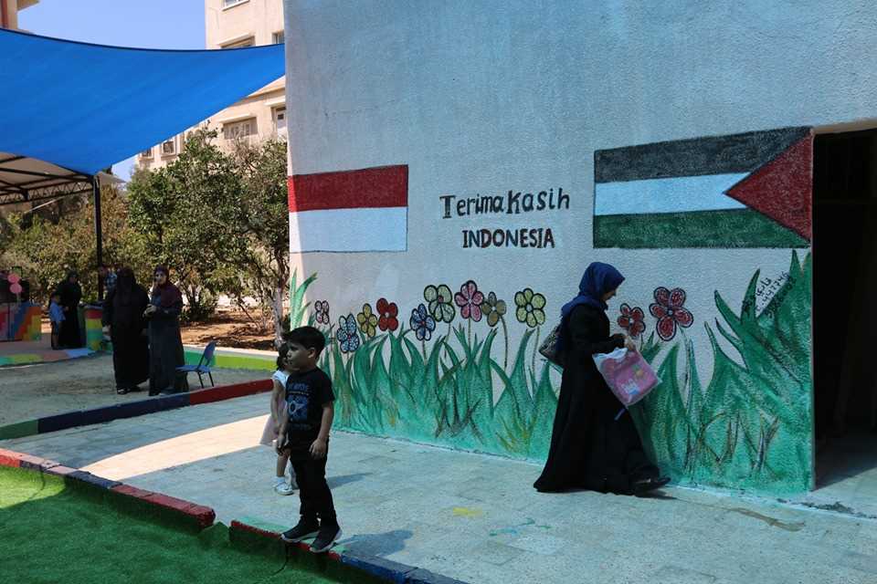 Ekspresi Keceriaan Anak-anak Palestina di Hari Pertama Sekolah