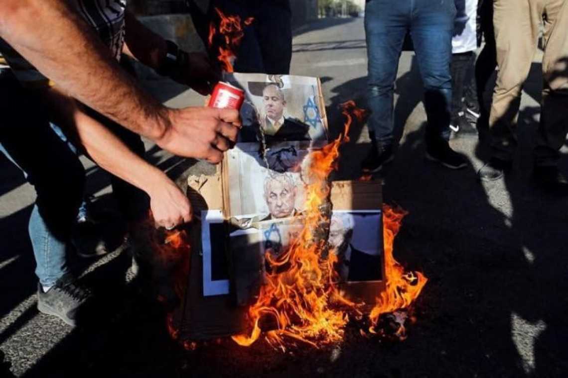 Aksi Demo di Tel Aviv, Ribuan Warga Israel Tuntut Netanyahu Mengundurkan Diri