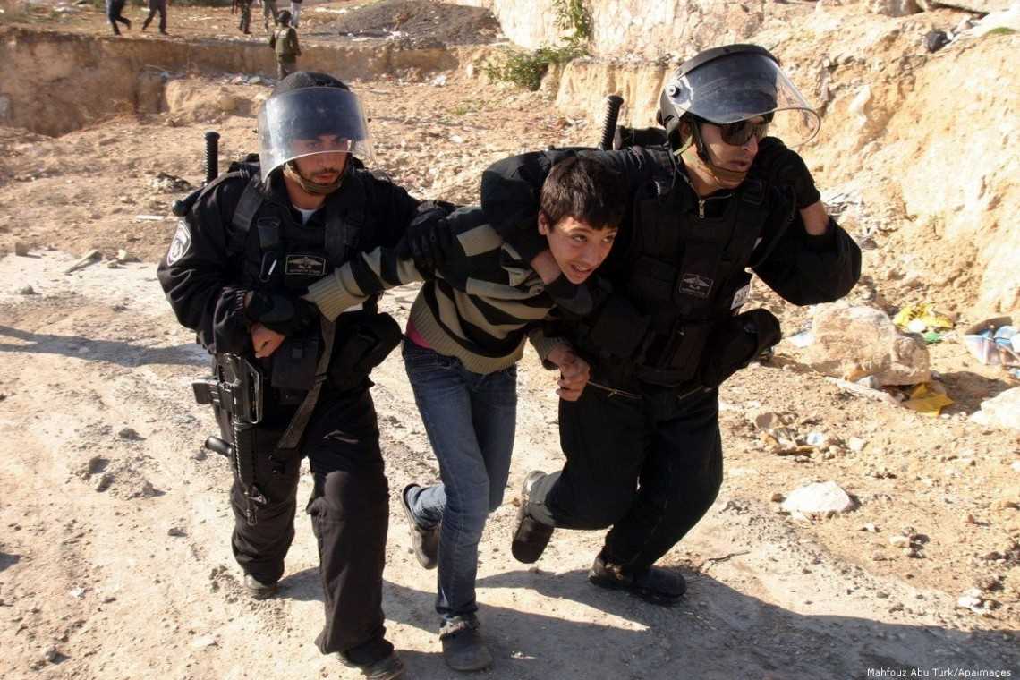 Israel Tangkap 200 Anak Palestina di Lingkungan Issawiya, Yerusalem Timur