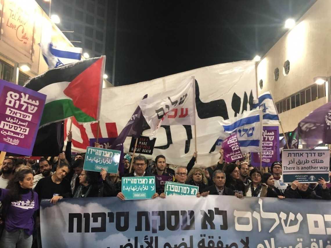 Ratusan Warga Israel Gelar Unjuk Rasa Tolak Deal of Century