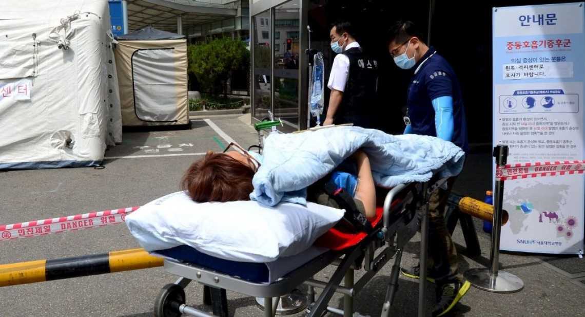 Korban meninggal akibat virus Corona Cina meningkat menjadi 304 orang