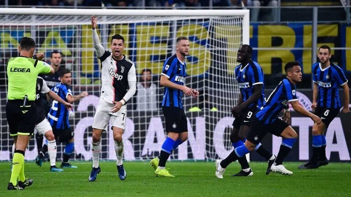 Menteri Olah Raga Italia minta kompetisi Serie A segera dihentikan