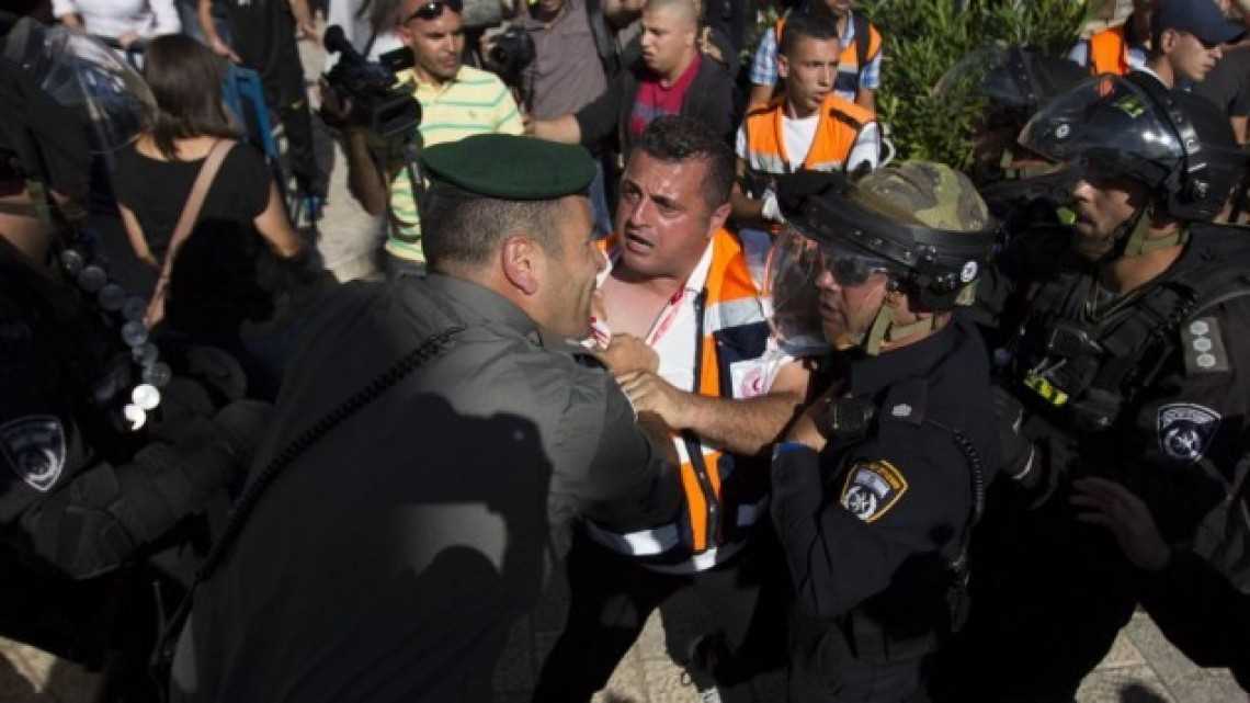 Aksi Demo Tuntut Keadilan Terhadap Iyad al-Halaq Yang Dibunuh Polisi Israel Berakhir Dengan Bentrok Panas