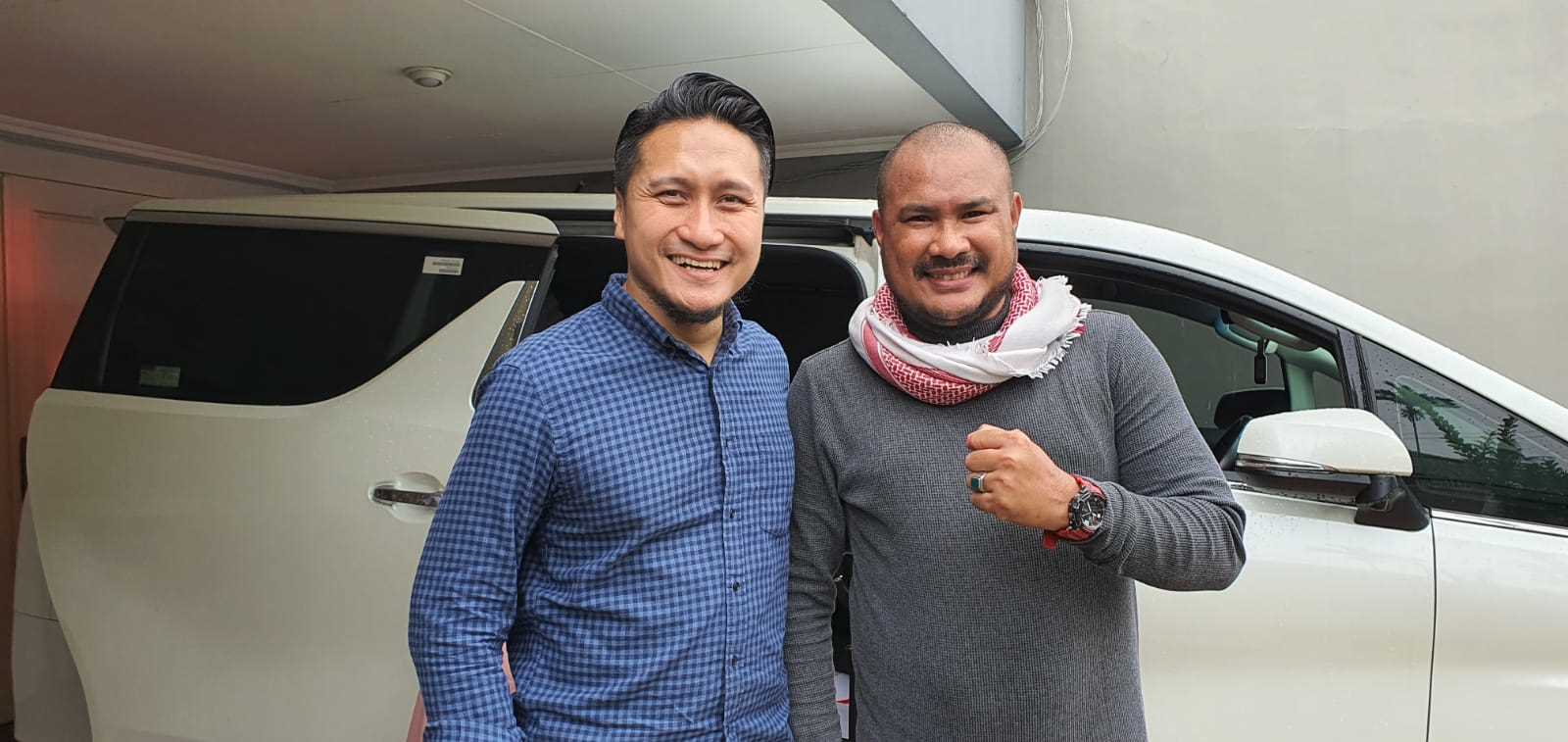 Silaturahmi Arie Untung ke Bang Onim Bicarakan Kondisi Gaza Terkini
