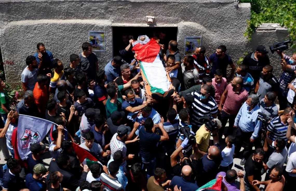 Dokter Palestina Meninggal Dunia Akibat Tembakan Bom Suara Israel