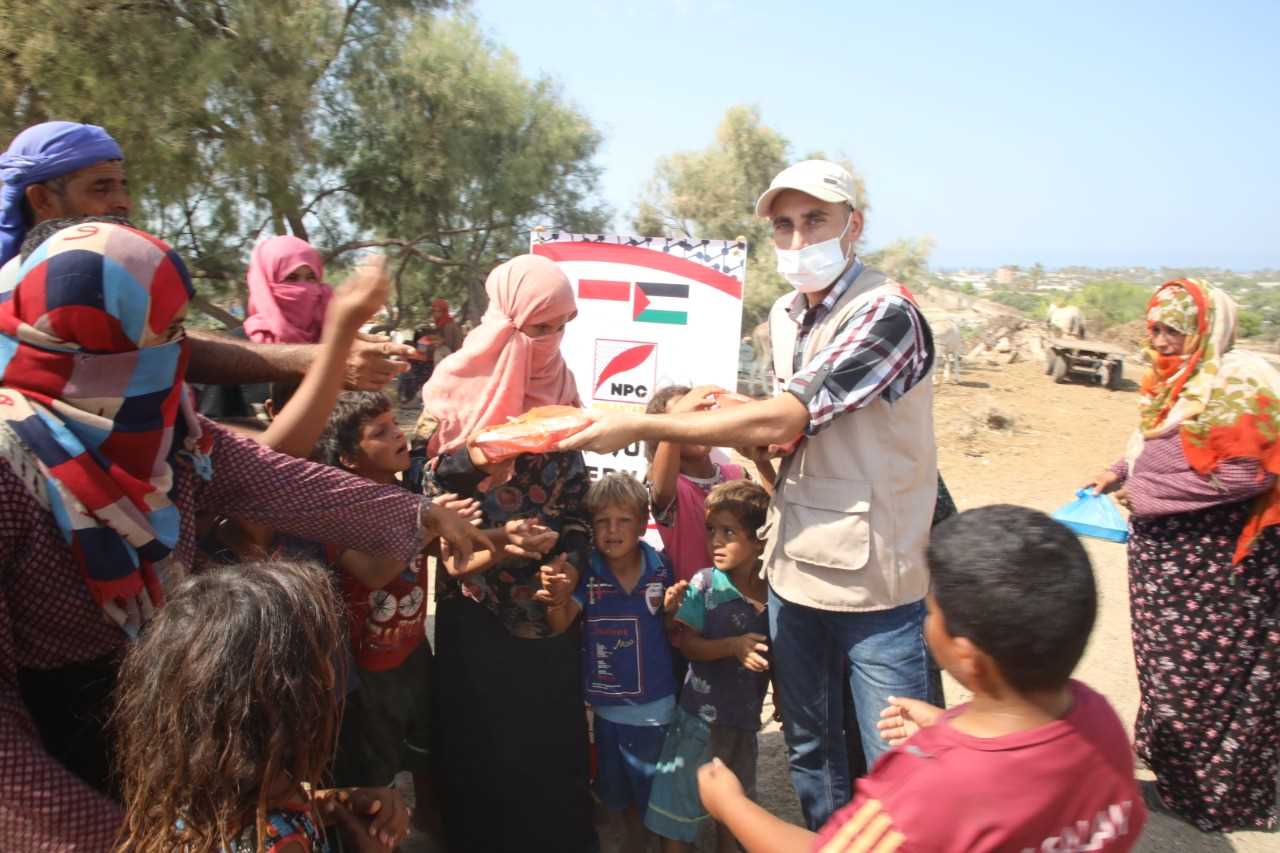 Bersama NPC, Jamaah Indonesia Berbagi Keberkahan di Gaza Dengan Nasi Mbah