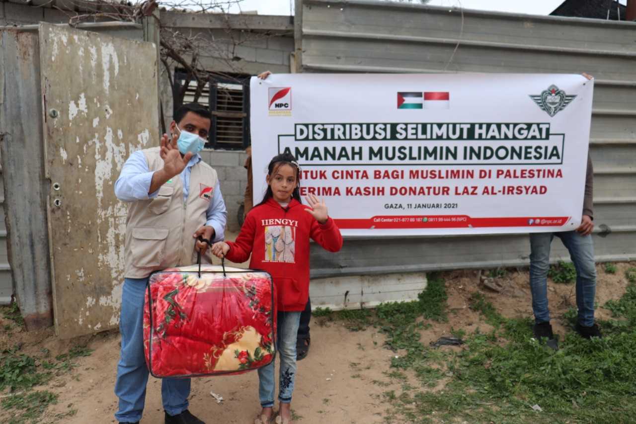 Melalui NPC, Laz Al-Irsyad Distribusikan Bantuan Selimut untuk Warga Gaza di Palestina