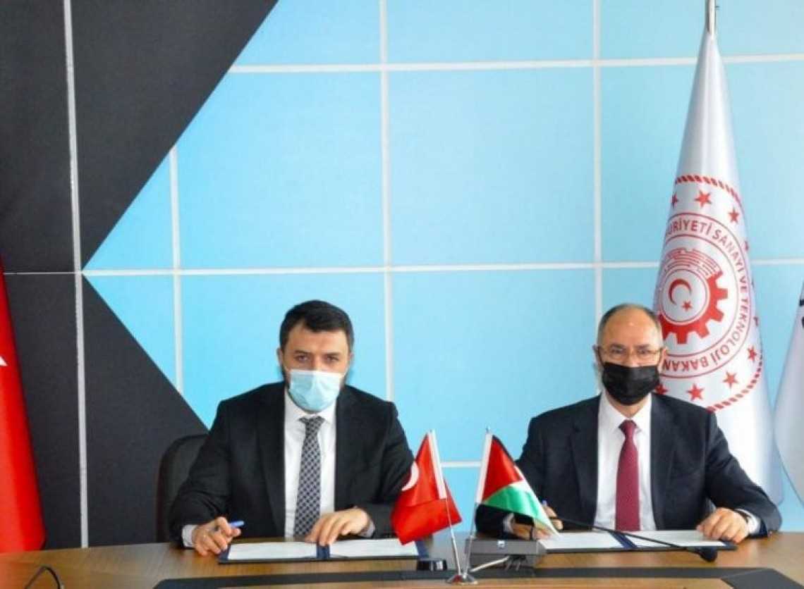 Palestina dan Turki Menandatangani Konvensi di Bidang Pengembangan UKM