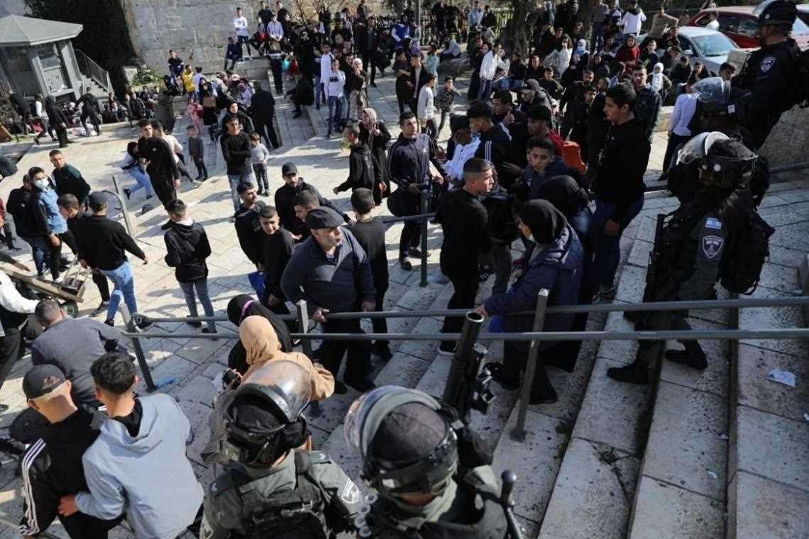 Israel Serang Penduduk Palestina Selama Perayaan Isra’ Mi’raj di Yerusalem
