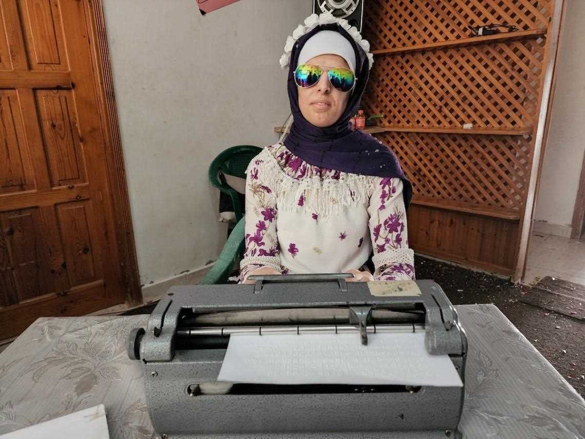 Fisik Boleh Lemah Tapi Semangat Tak Boleh Goyah, Inilah Kisah Yasmin Al-Najjar, Siswi Tunanetra Peraih Predikat Tertinggi di Jalur Gaza