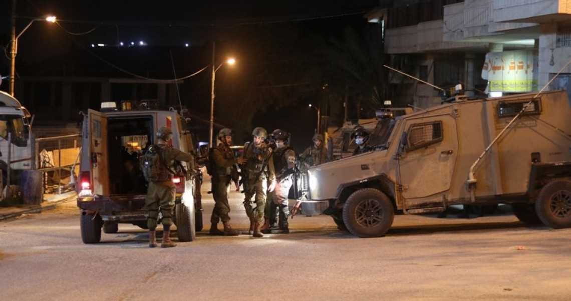 Israel Tangkap 8 Penduduk Palestina Selama Operasi Penggerebekan di Tepi Barat