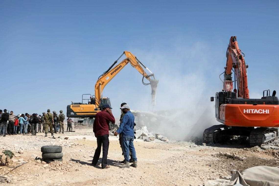 Israel Hancurkan Sejumlah Bangunan Komersial Palestina di Hizma