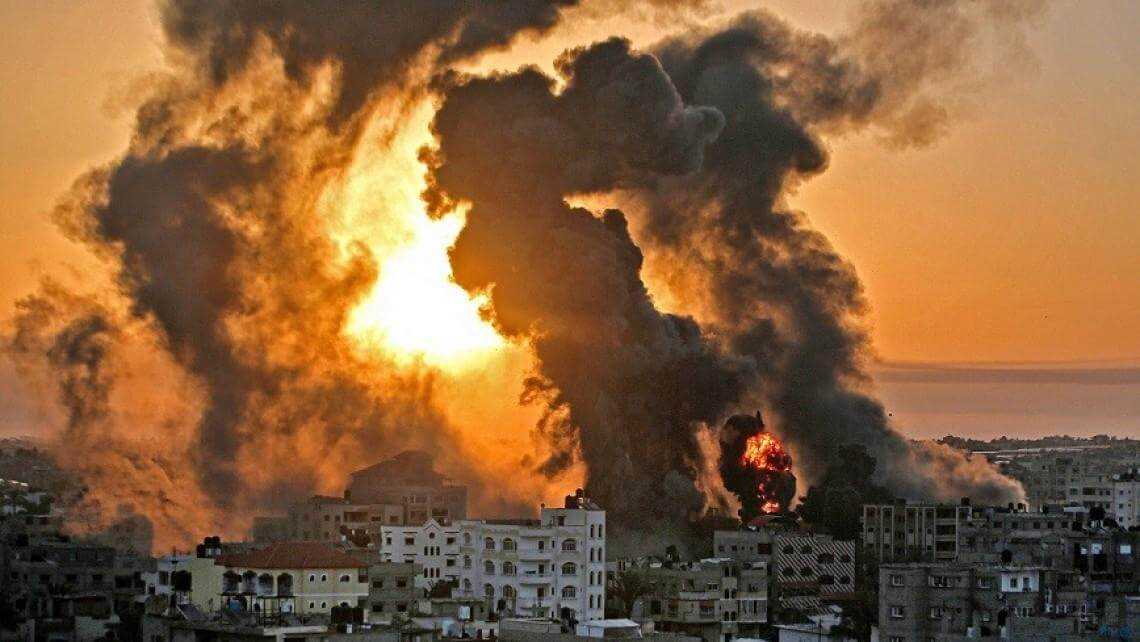 Pesawat Tempur Israel Bombardir Jalur Gaza