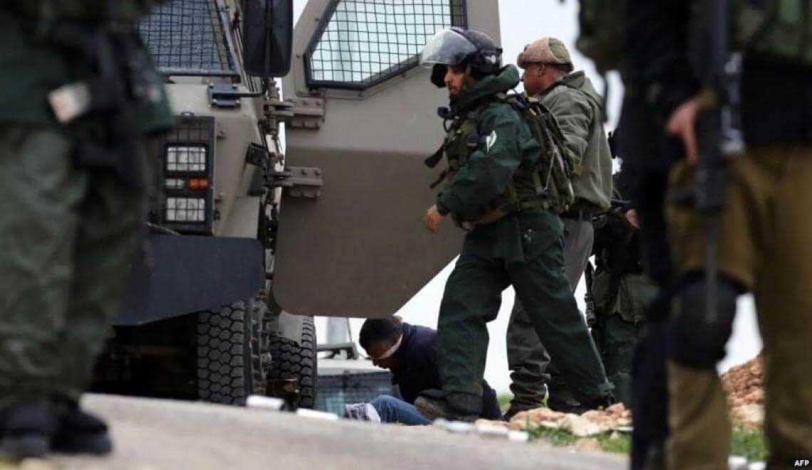 Zionis Israel Serang Lansia Palestina di Hebron