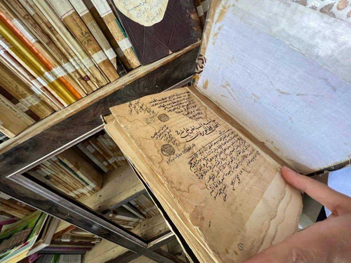 Lestarikan Sejarah, Eyes-on-Heritage Pulihkan Buku dan Manuskrip Kuno Palestina