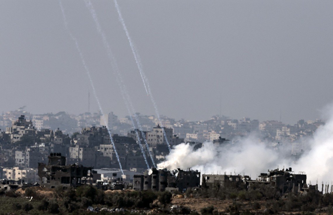 Israel Serang Rafah Pakai Bom Fosfor Putih