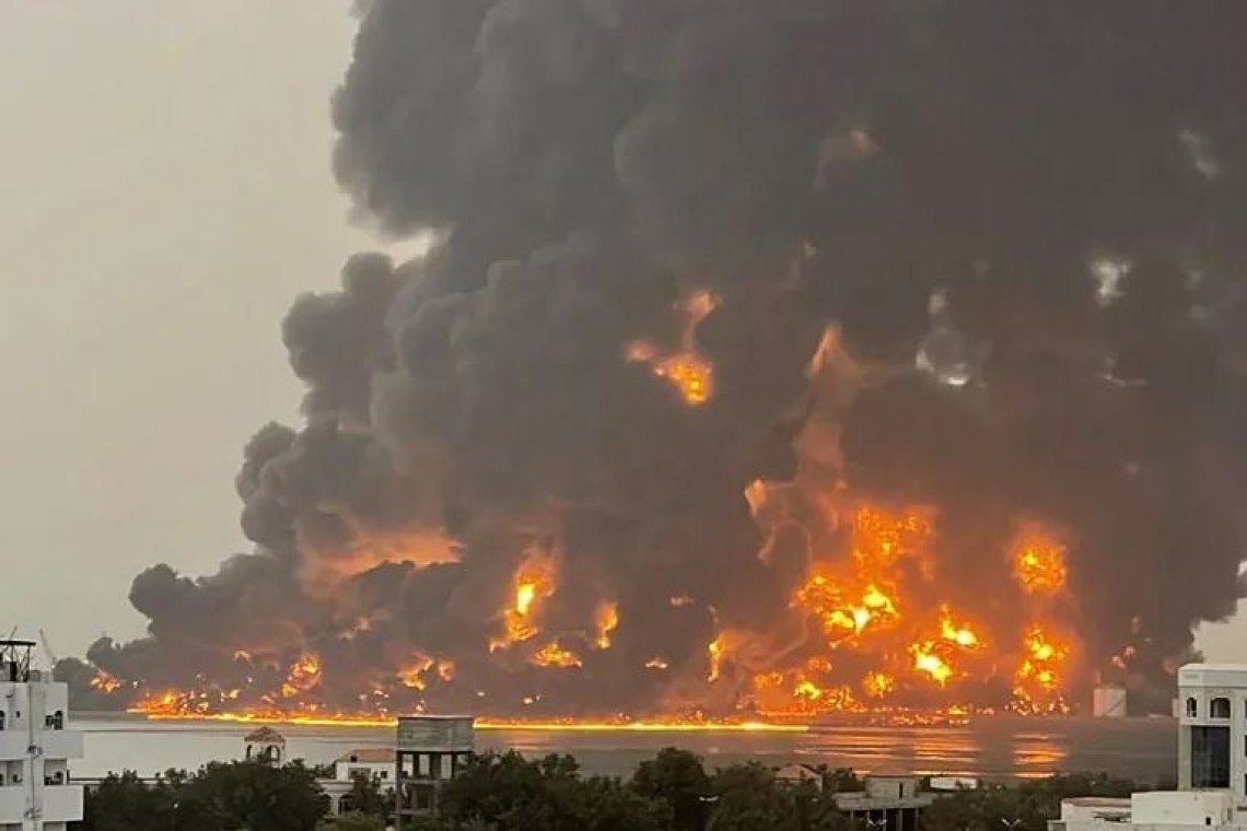 Balas Serangan Houthi, Israel Gempur Yaman Lewat Udara