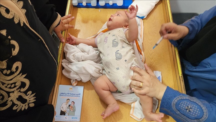 Balita Gaza, Berhasil Mendapat Vaksin Polio, Lalu Bom Israel Merenggut Kaki Mereka