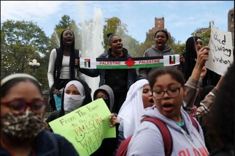 Opini: Solidaritas Warga Kulit Hitam dan Palestina: Kita Perlu Bicara Tentang Apa Yang Terjadi
