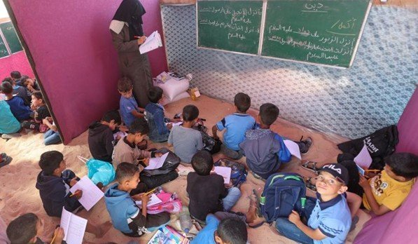 Krisis Pendidikan Palestina, Ratusan Ribu Anak Tak Bisa Sekolah