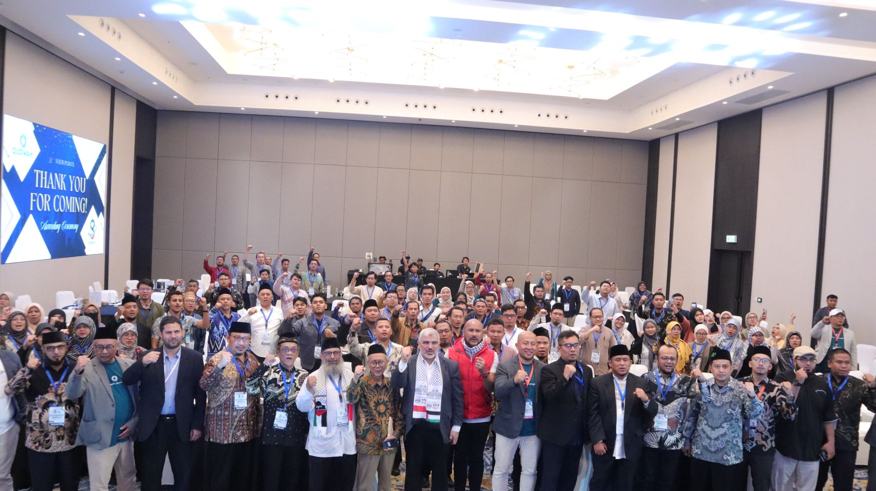 Bang Onim dan Prof. Sudarnoto Jadi Teladan Generasi Muda lewat Penghargaan Pejuang Palestina