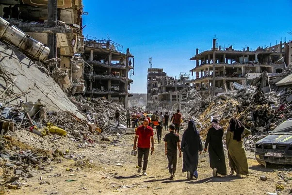 Ironi Gencatan Senjata: Serangan Israel Tak Berhenti, Rekonstruksi Gaza Hanya Imaji