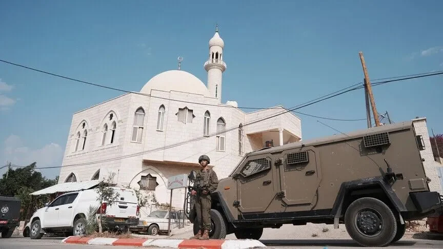 Pasukan Israel Serang Masjid di Tepi Barat dan Tangkap Tujuh Warga Palestina